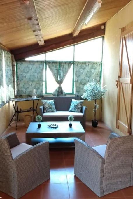 Spacieuse Villa Avec Jardin A Deux Pas Du Centre โอปส์ ภายนอก รูปภาพ